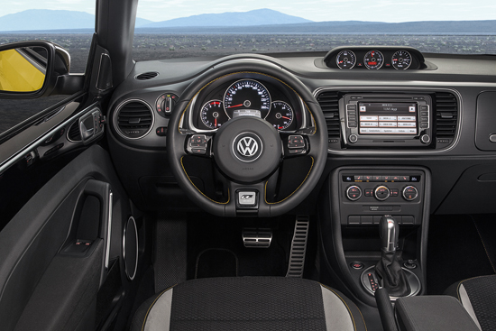 Vw Beetle GSR 2013 Cockpit