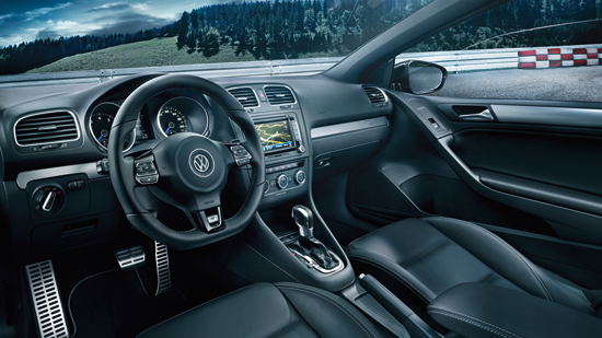 Vw Golf 7 R Cabriolet 2013 Cockpit Innenraum Vw Golf 7 R Cabriolet 2013 Cockpit Innenraum